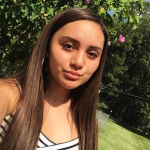 Meet your Posher, Linzee